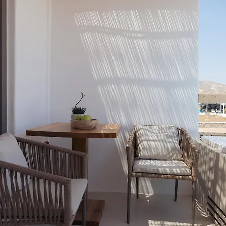 Nimbus Lumen Super Paradise Beach (Mykonos)