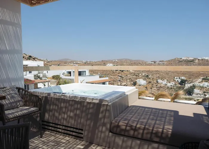 Nimbus Lumen Super Paradise Beach (Mykonos)