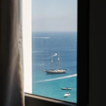 Nimbus Lumen Hotel
